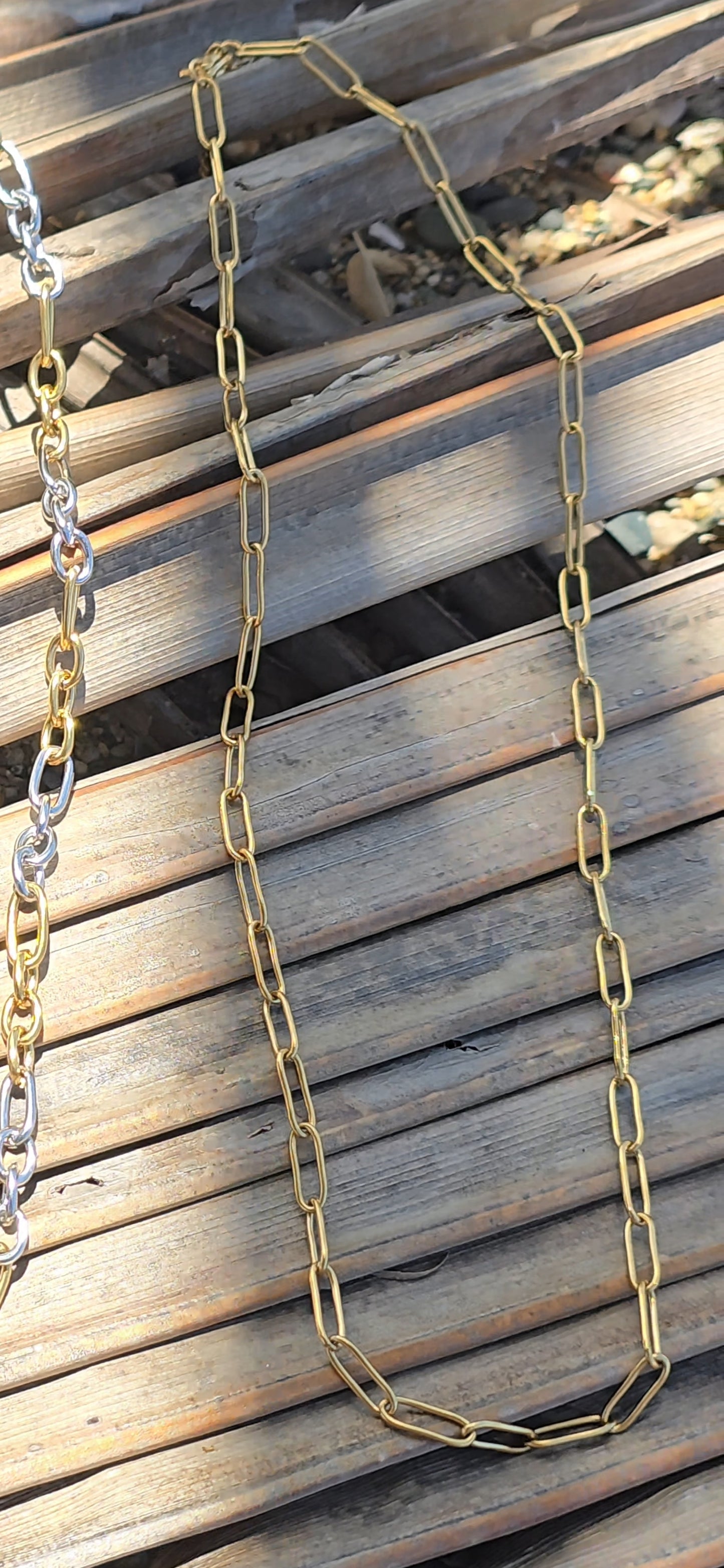 𝑪𝒂𝒅𝒆𝒏𝒂 𝑨𝒓𝒆𝒏𝒂 𝑫𝒐𝒓𝒂𝒅𝒂